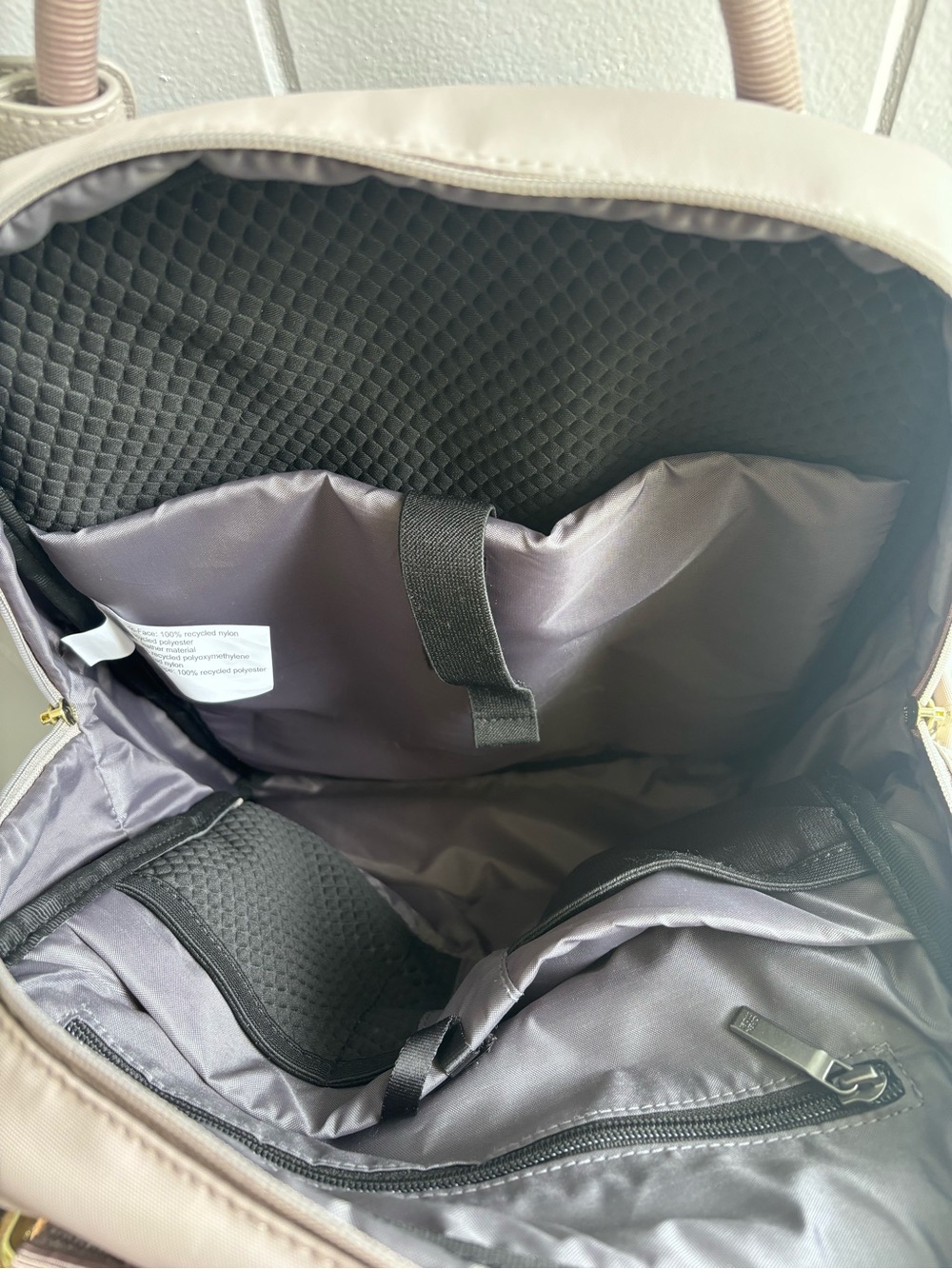 Signature Commuter Backpack - Picture 3 of 5